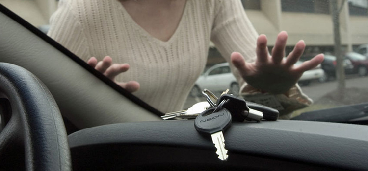 vehicle lockout service Lake Elsinore